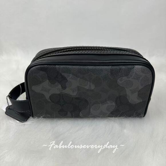 Coach Small Travel Kit In Signature Camo Print In Grey Multi CX879 NWT - Picture 2 of 8